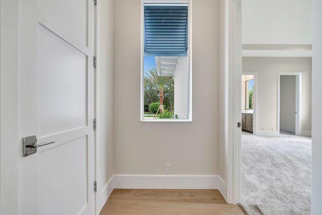 5355 Sea Biscuit Road, Palm Beach Gardens, FL 33418