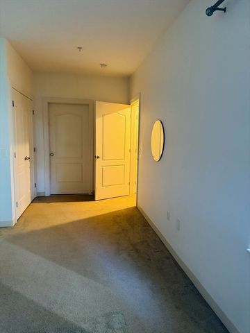 614 Pond St 1101, Braintree, MA 02184
