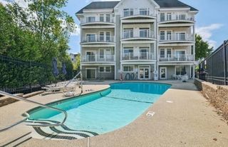 614 Pond St 1101, Braintree, MA 02184