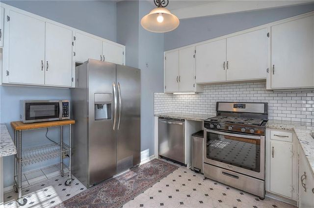 6901 W 78th Terrace W, Overland Park, KS 66204