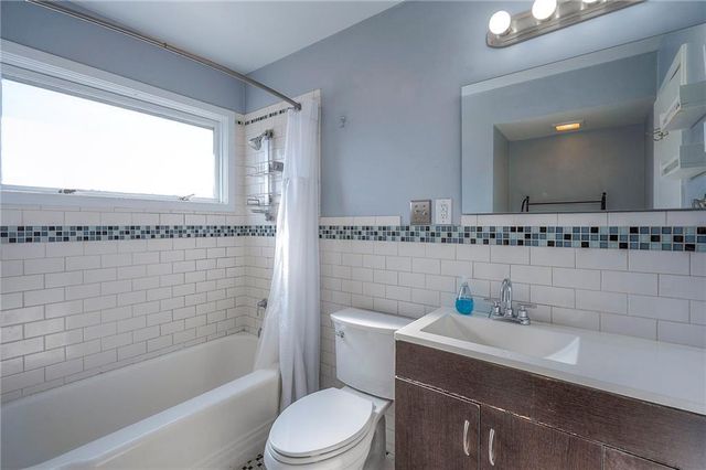 6901 W 78th Terrace W, Overland Park, KS 66204