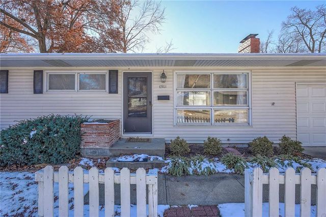 6901 W 78th Terrace W, Overland Park, KS 66204