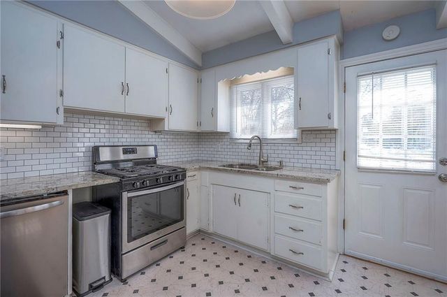 6901 W 78th Terrace W, Overland Park, KS 66204