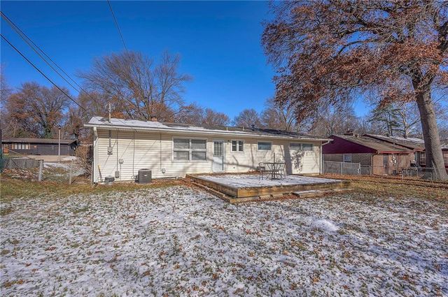 6901 W 78th Terrace W, Overland Park, KS 66204