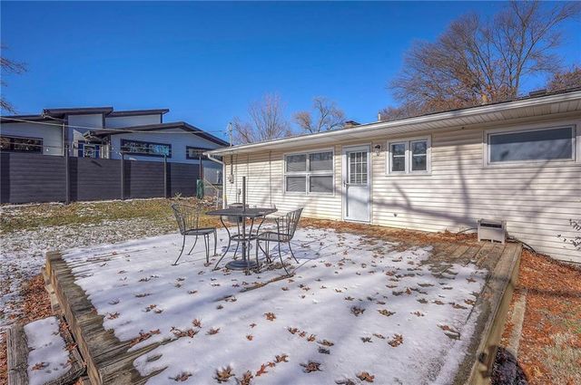 6901 W 78th Terrace W, Overland Park, KS 66204