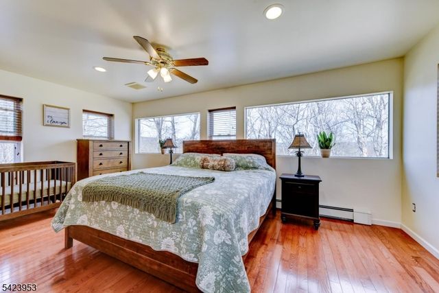 11 Mt Crest Rd, Jefferson Twp., NJ 07438