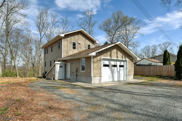 11 Mt Crest Rd, Jefferson Twp., NJ 07438