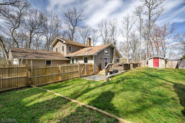 11 Mt Crest Rd, Jefferson Twp., NJ 07438