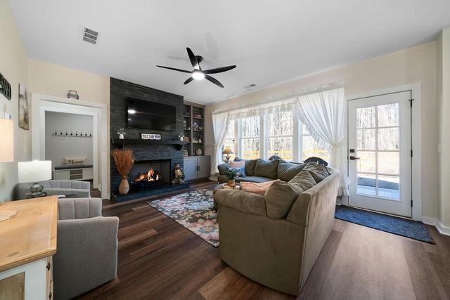 24 Plantation Oaks Drive, Rockmart, GA 30153