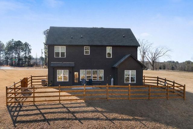 24 Plantation Oaks Drive, Rockmart, GA 30153