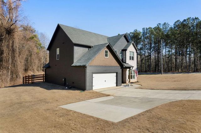 24 Plantation Oaks Drive, Rockmart, GA 30153