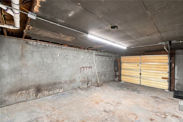 902 N 9th Street, Rogers, AR 72756