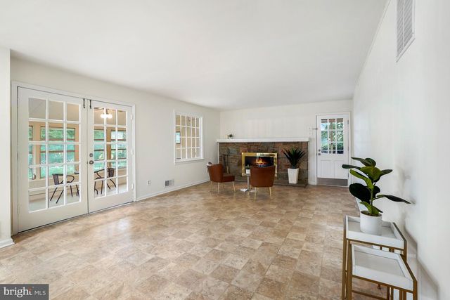 500 NELSON ST, Rockville, MD 20850