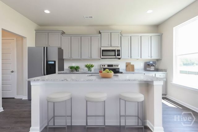 173 Annie Lane, Statham, GA 30666