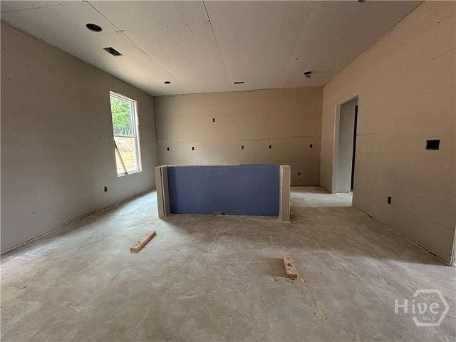 173 Annie Lane, Statham, GA 30666