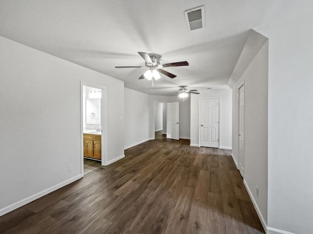 2592 Emerald Ct, Clarksville, TN 37042