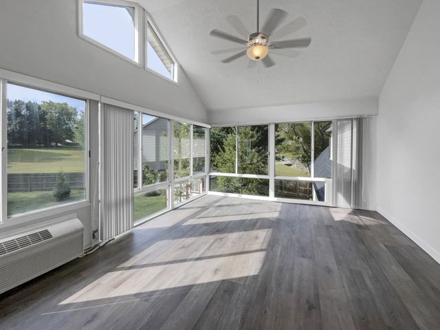 2592 Emerald Ct, Clarksville, TN 37042