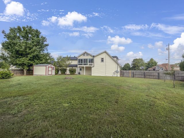 2592 Emerald Ct, Clarksville, TN 37042