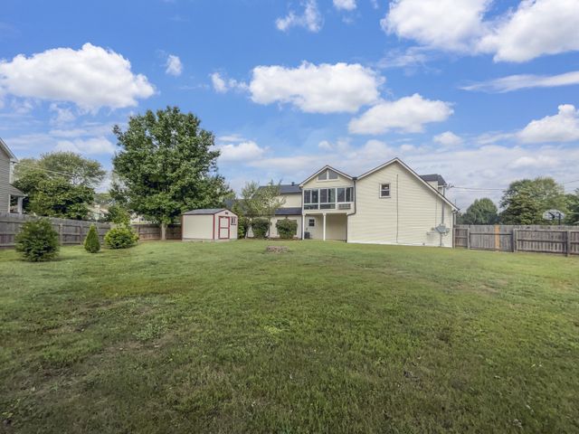 2592 Emerald Ct, Clarksville, TN 37042