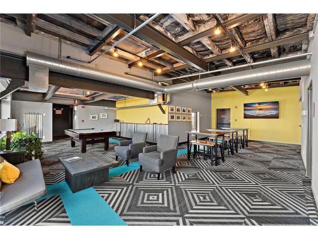 214 4th Street E 213, Saint Paul, MN 55101