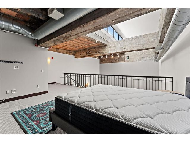 214 4th Street E 213, Saint Paul, MN 55101