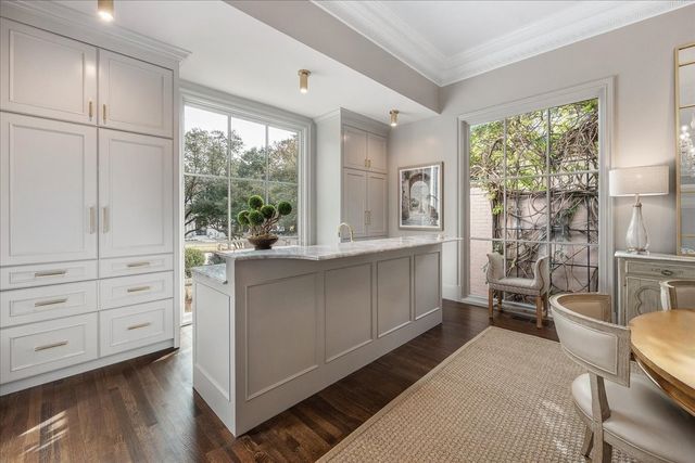 1616 Carleton Avenue, Fort Worth, TX 76107