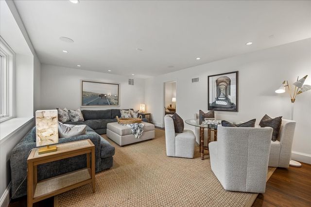 1616 Carleton Avenue, Fort Worth, TX 76107