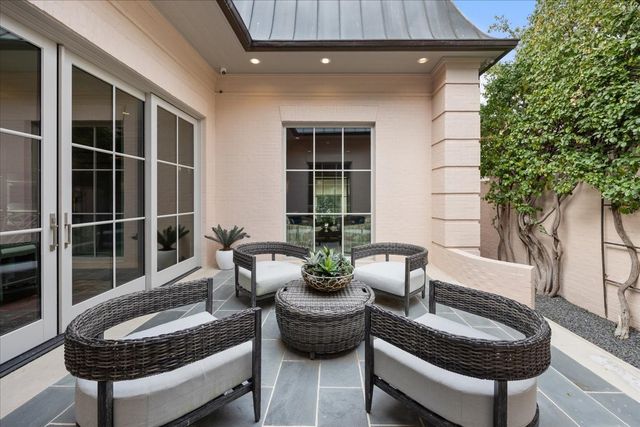 1616 Carleton Avenue, Fort Worth, TX 76107