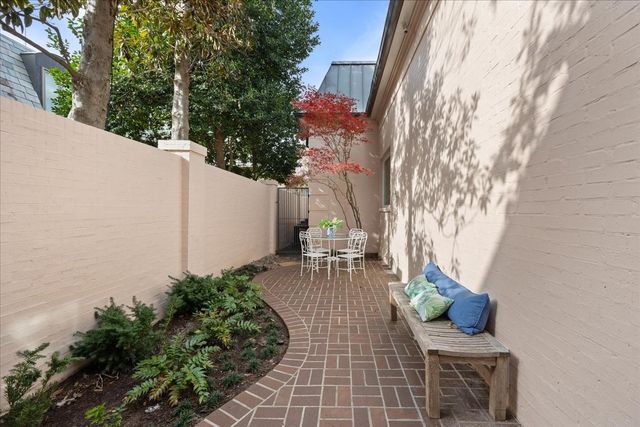 1616 Carleton Avenue, Fort Worth, TX 76107