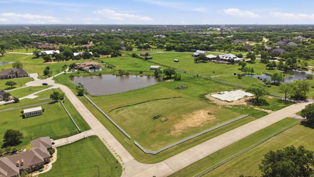 900 Show Master Court, Bartonville, TX 76226