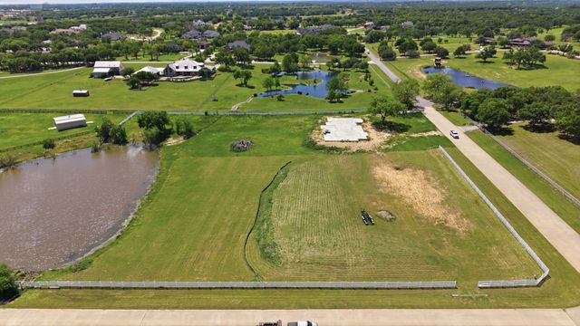 900 Show Master Court, Bartonville, TX 76226