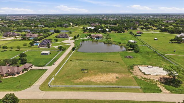 900 Show Master Court, Bartonville, TX 76226