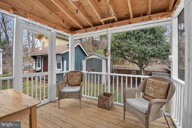 9207 LONG BRANCH PKWY, Silver Spring, MD 20901