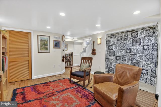 9207 LONG BRANCH PKWY, Silver Spring, MD 20901