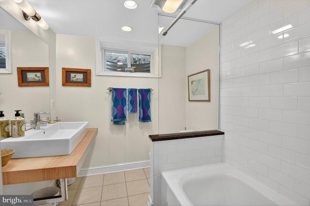 9207 LONG BRANCH PKWY, Silver Spring, MD 20901