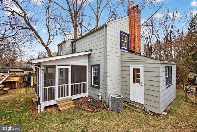 9207 LONG BRANCH PKWY, Silver Spring, MD 20901