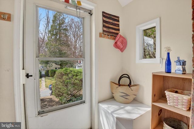 9207 LONG BRANCH PKWY, Silver Spring, MD 20901