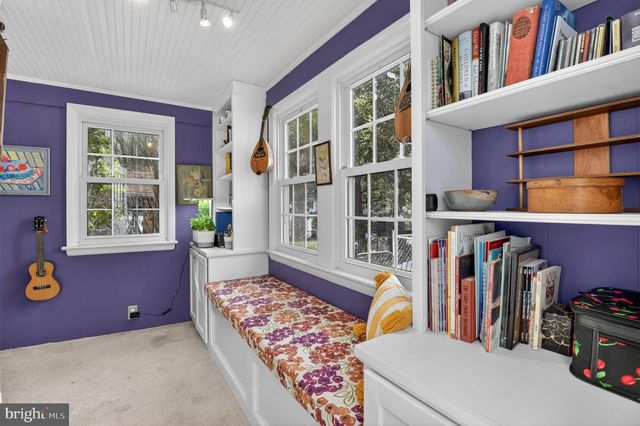 9207 LONG BRANCH PKWY, Silver Spring, MD 20901