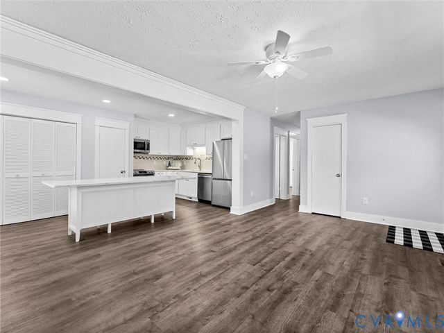 1339 Harris Creek Rd, Louisa, VA 23093