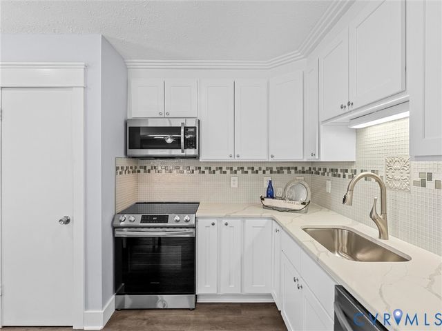 1339 Harris Creek Rd, Louisa, VA 23093