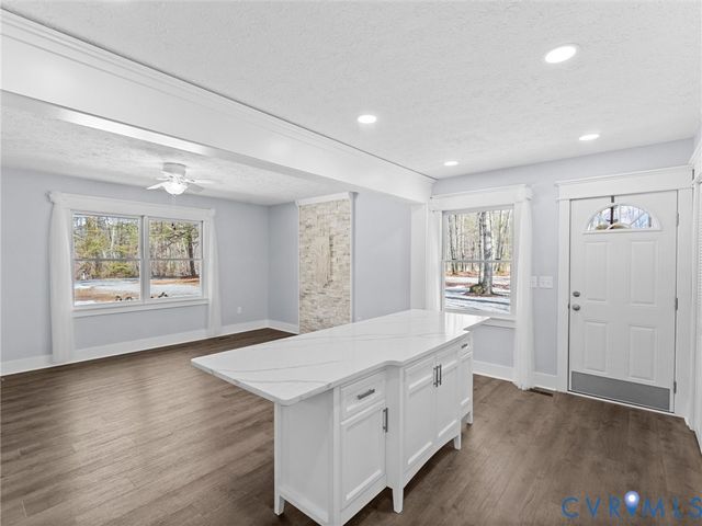 1339 Harris Creek Rd, Louisa, VA 23093
