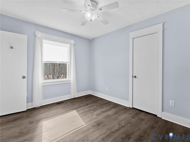 1339 Harris Creek Rd, Louisa, VA 23093