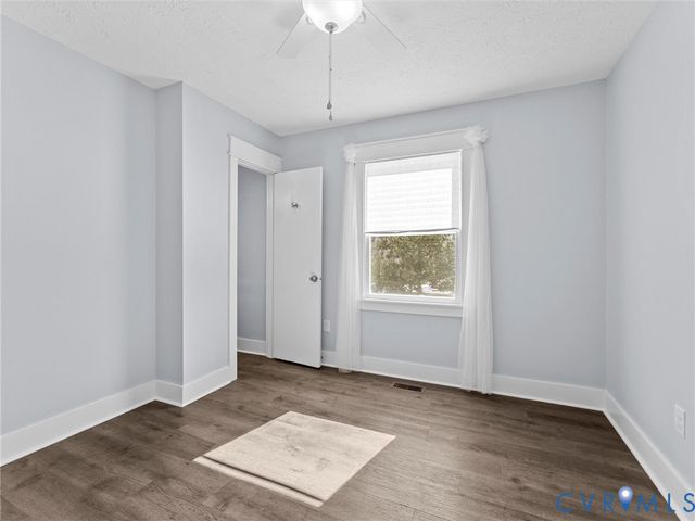 1339 Harris Creek Rd, Louisa, VA 23093