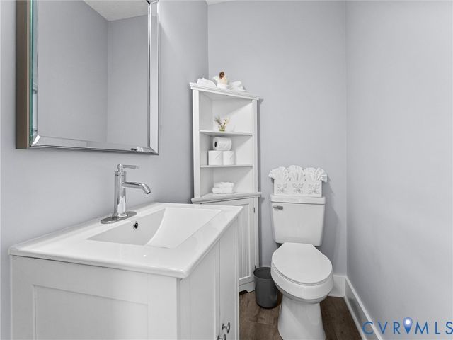 1339 Harris Creek Rd, Louisa, VA 23093