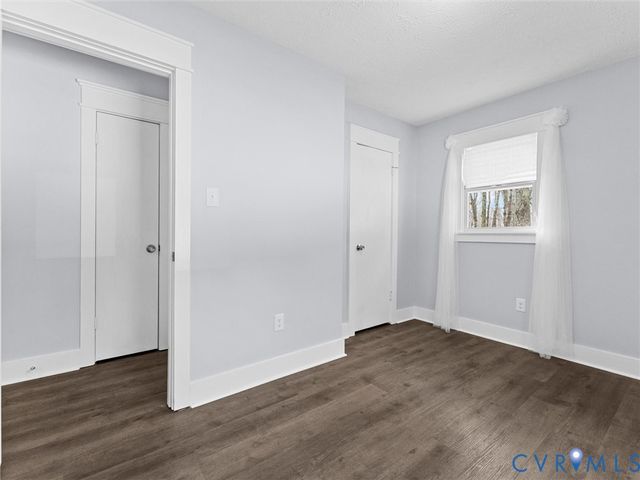 1339 Harris Creek Rd, Louisa, VA 23093