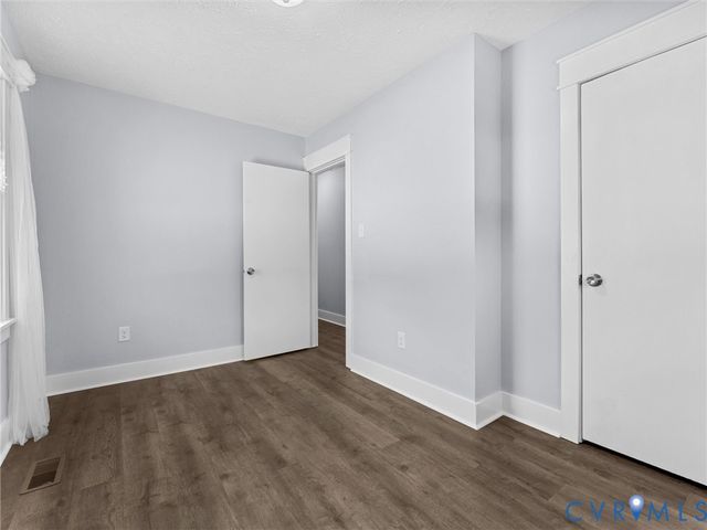 1339 Harris Creek Rd, Louisa, VA 23093