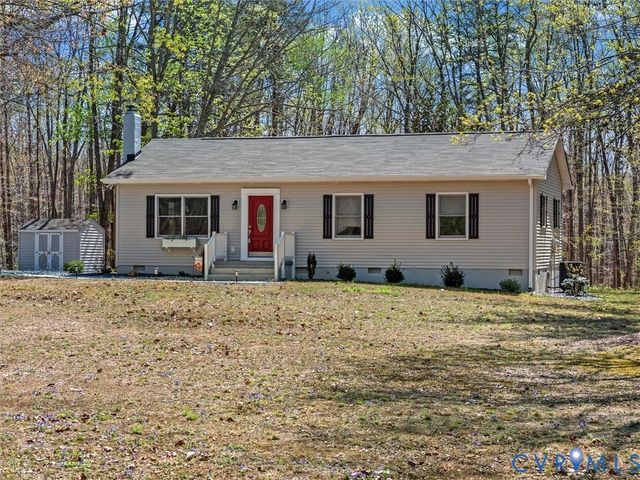 1339 Harris Creek Rd, Louisa, VA 23093