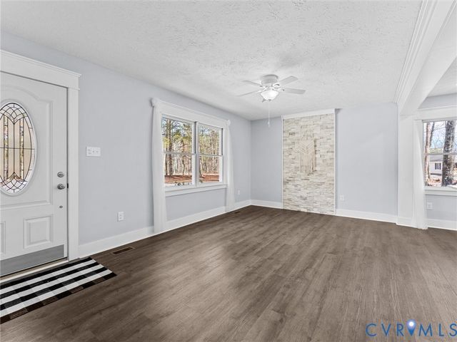 1339 Harris Creek Rd, Louisa, VA 23093