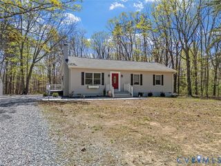 1339 Harris Creek Rd, Louisa, VA 23093