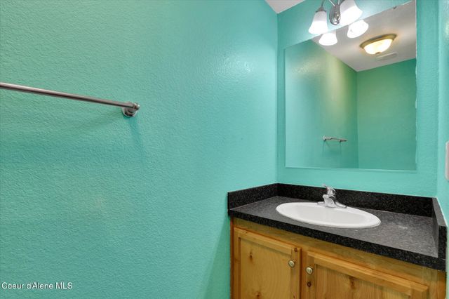 149 Lower Gem Rd, Wallace, ID 83873